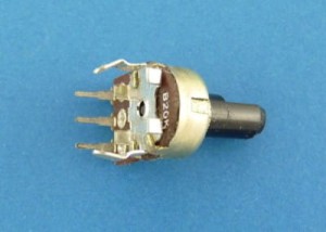 Potencjometr typu Scolta 20K mono
