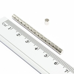 Magnes neodymowy MW 4x4 / N38