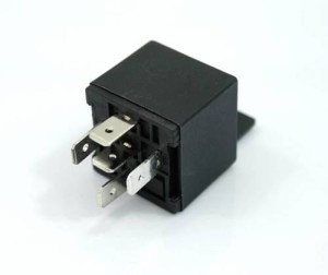 Przekaźnik samochodowy 4PIN 12V 40A 4 PIN  575