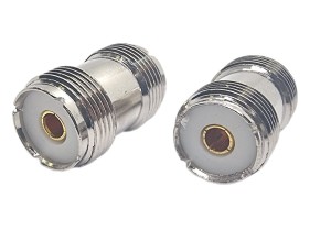 Złącze beczka gn UHF -> gniazdo UHF           834